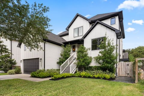 Photo of 2302 Gardenia Drive, Houston, TX 77018 (MLS # 8402003) Photo of 2302 Gardenia Drive, Houston, TX 77018 (MLS # 8402003)