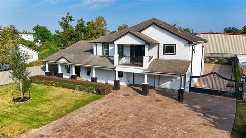 Photo of 312 Marcella Street, Houston, TX 77091 (MLS # 30318315) Photo of 312 Marcella Street, Houston, TX 77091 (MLS # 30318315)
