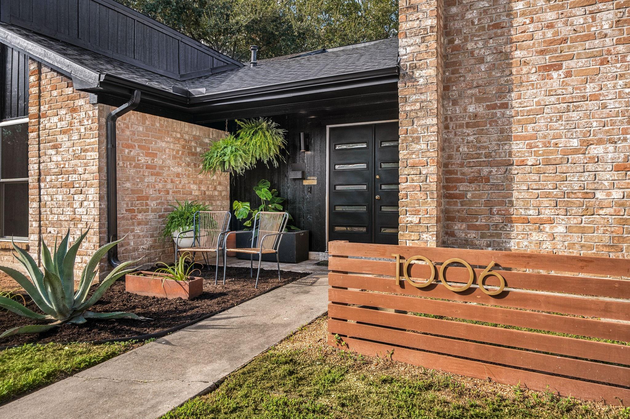 1006 Indian Ridge Court