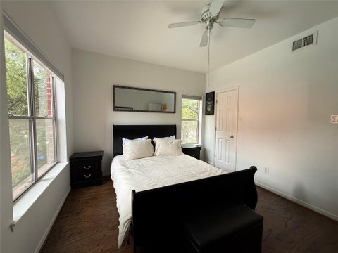 Photo of 4041 Drake Street #102, Houston, TX 77005 (MLS # 76390641)