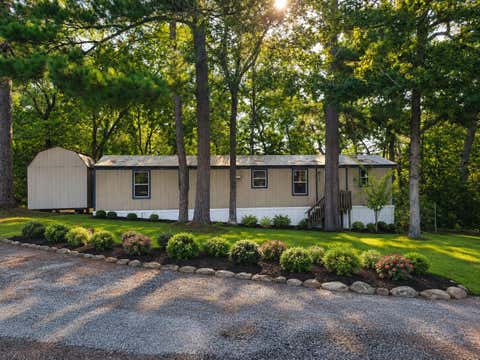 Photo of 190 Michaels Lane, Huntsville, TX 77320 (MLS # 53161881)
