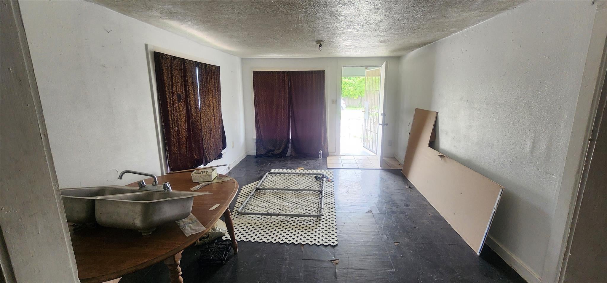 7309 Lockwood Drive - Photo 2