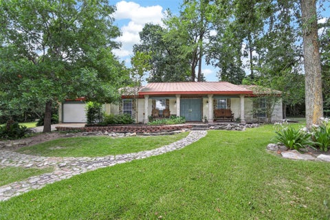 Photo of 3837 Summer Lane, Huntsville, TX 77340 (MLS # 17399981)
