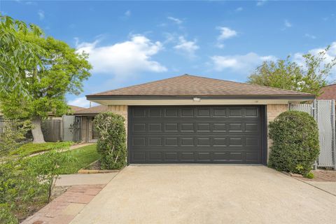 Photo of 9208 Carousel Lane, Houston, TX 77080 (MLS # 33668277)