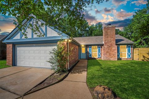 Photo of 12011 Roan Drive, Houston, TX 77065 (MLS # 37309916)