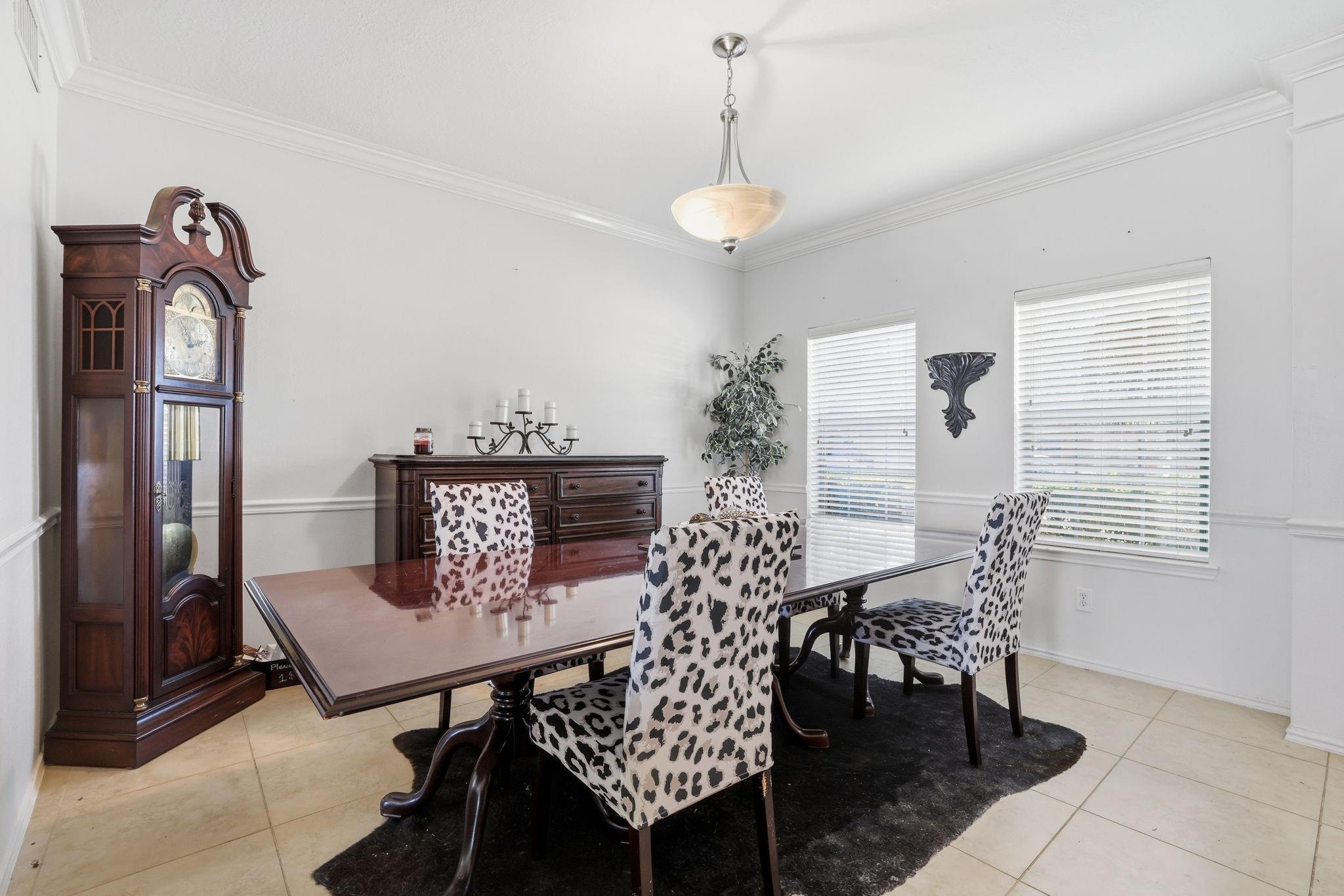 6407 Hillock Lane