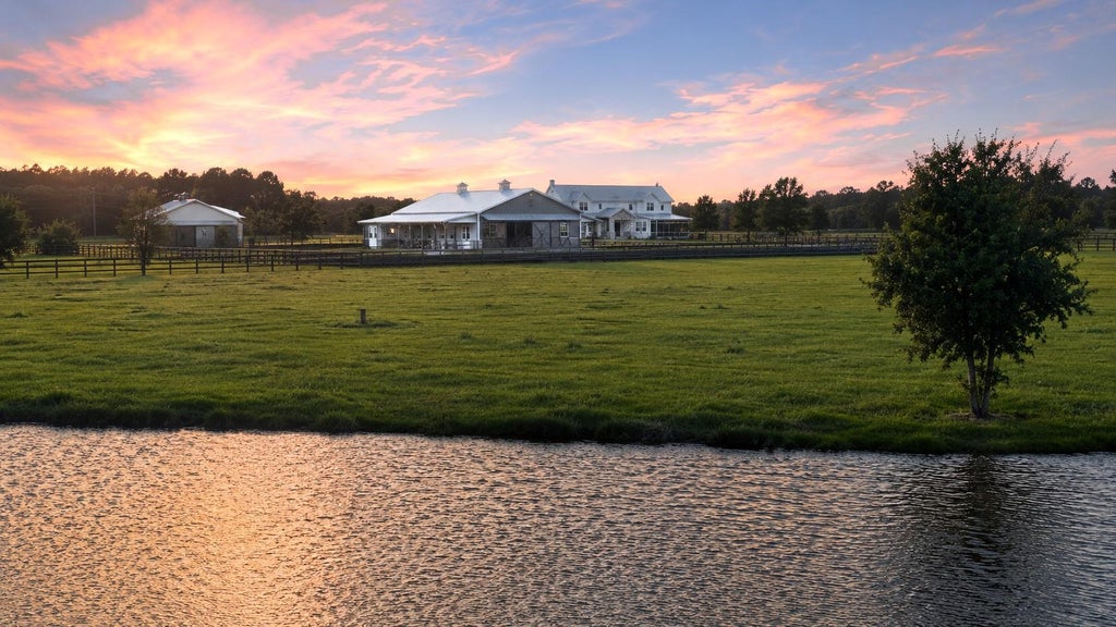 Photo of 24118 Margerstadt Road, Hockley, TX 77447 (MLS # 22341923)