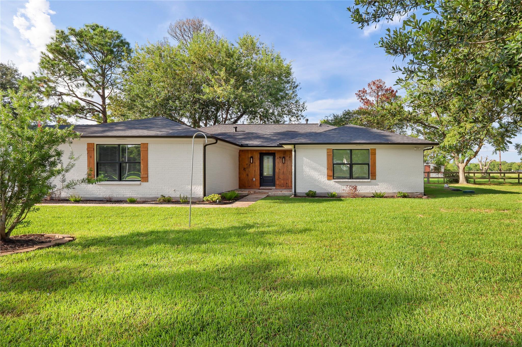 12106 Giusti Lane