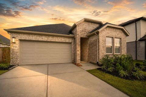 Photo of 9175 Westminster Manor Dr, Cypress, TX 77433 (MLS # 86802555)