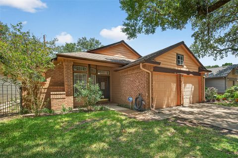 Photo of 7772 Park Falls Drive, Houston, TX 77095 (MLS # 98829363)