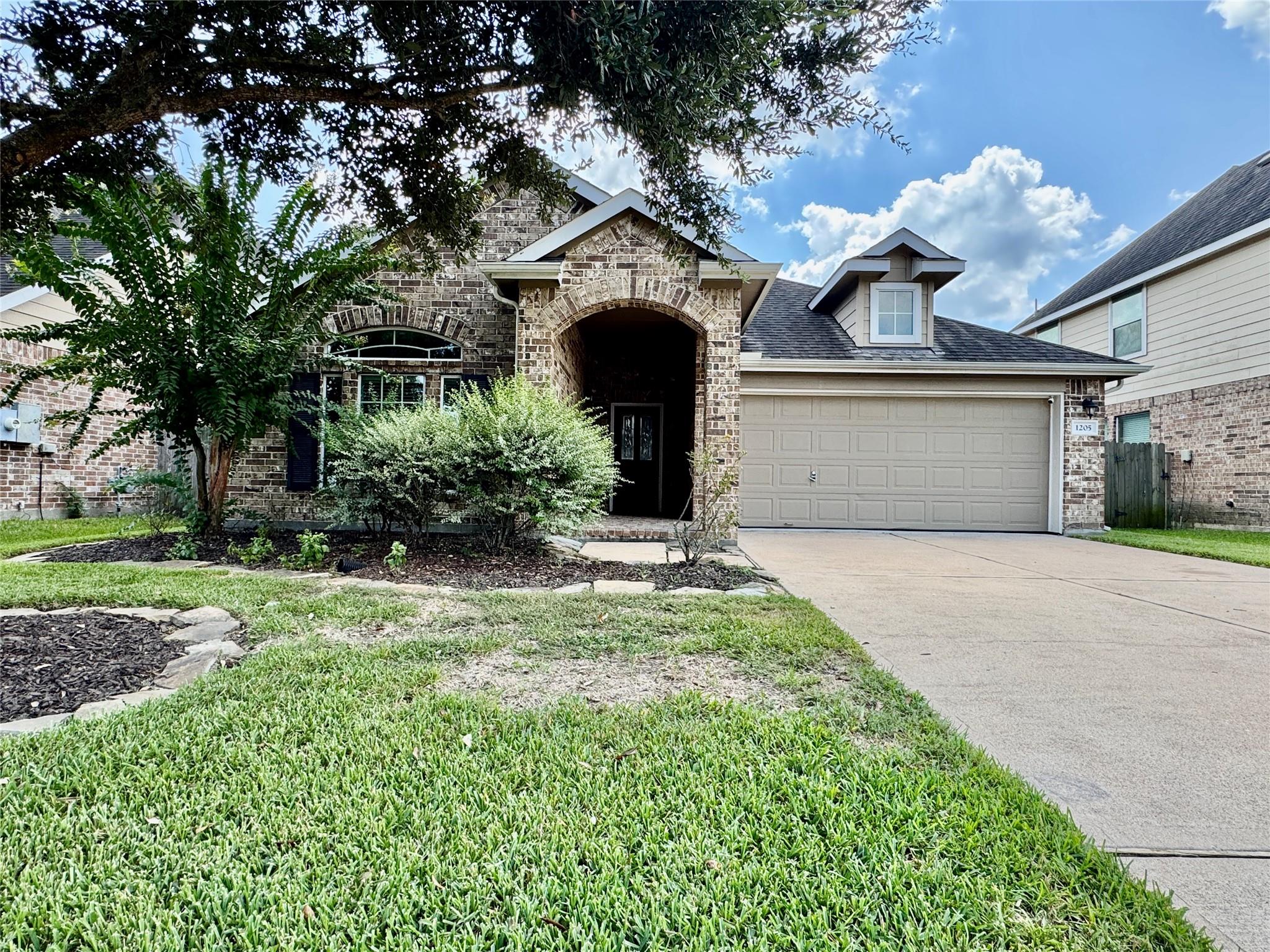 1205 Quarterhorse Drive