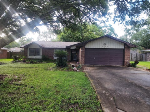 Photo of 3009 Del Monte Avenue, Bay City, TX 77414 (MLS # 92136857)