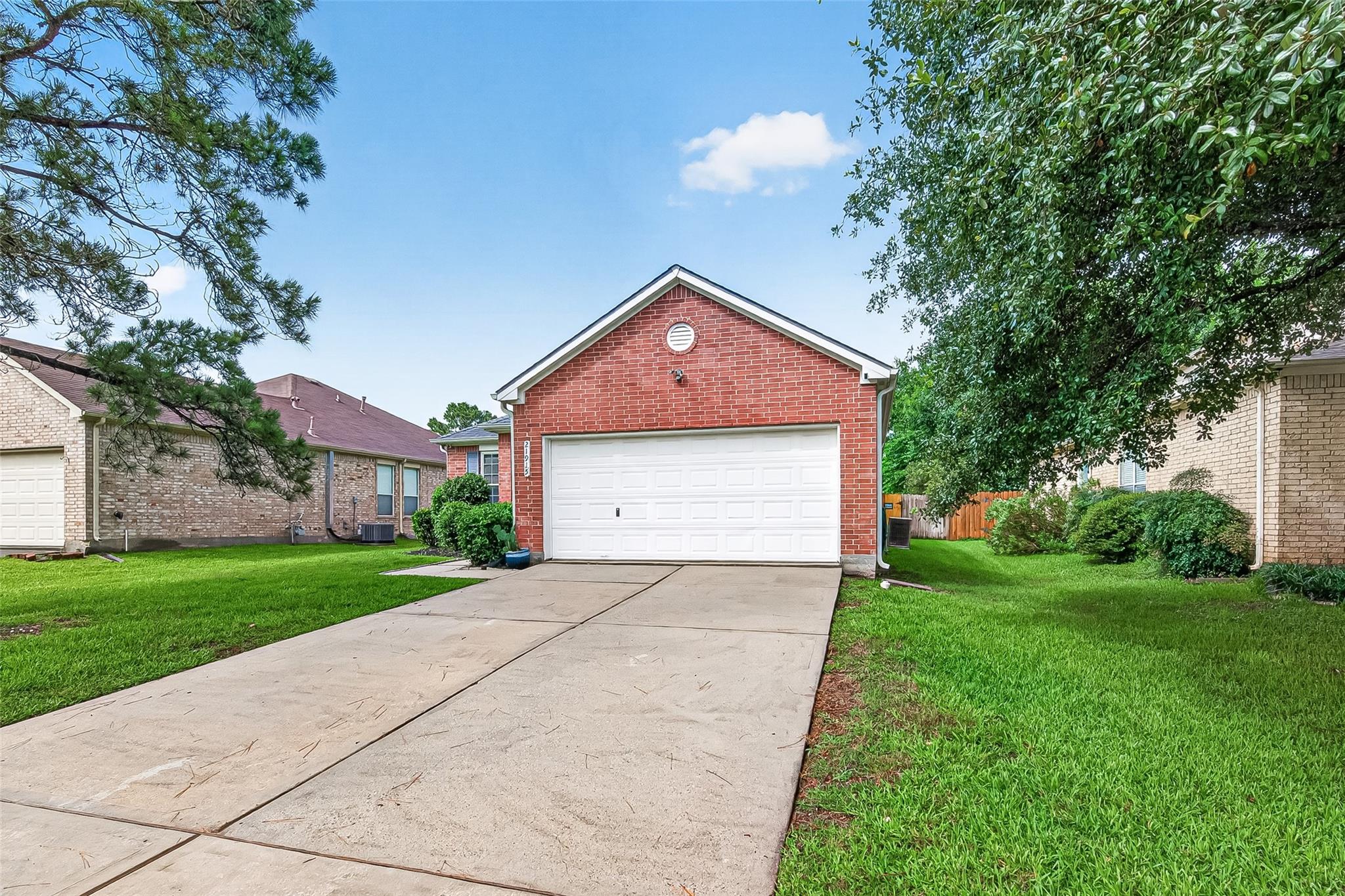21915 Willow Shadows Drive
