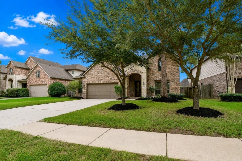 Photo of 13914 Palmer Glen Lane W, Houston, TX 77044 (MLS # 74112921)