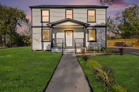 Photo of 801 S Main Street, Baytown, TX 77520 (MLS # 39817919)