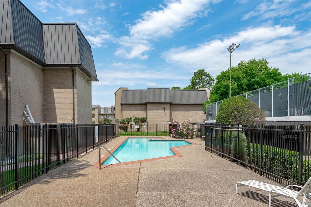 Photo of 8419 Hearth Drive #21, Houston, TX 77054 (MLS # 19488513)