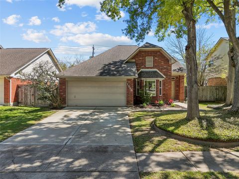 Photo of 1518 Mabry Mill Road, Houston, TX 77062 (MLS # 38408869)