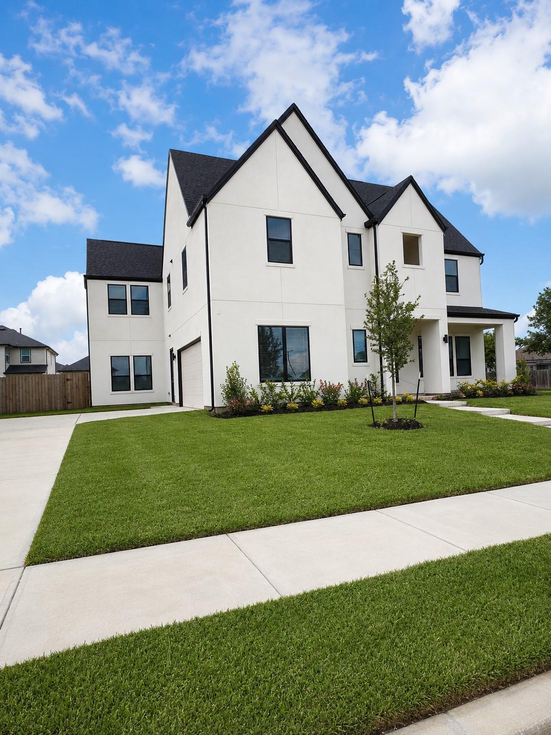 7902 Ludington