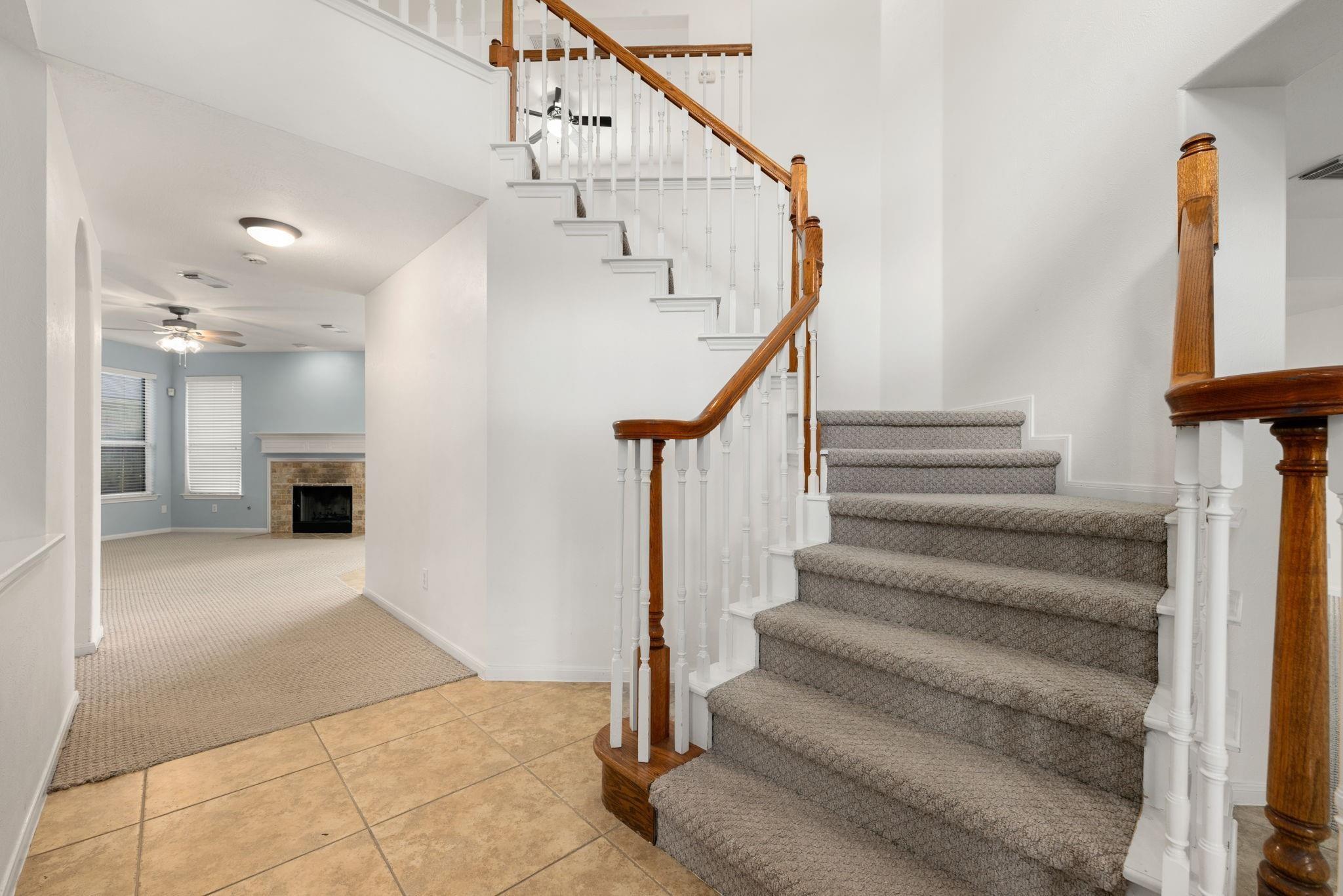 1814 Foster Leaf Lane