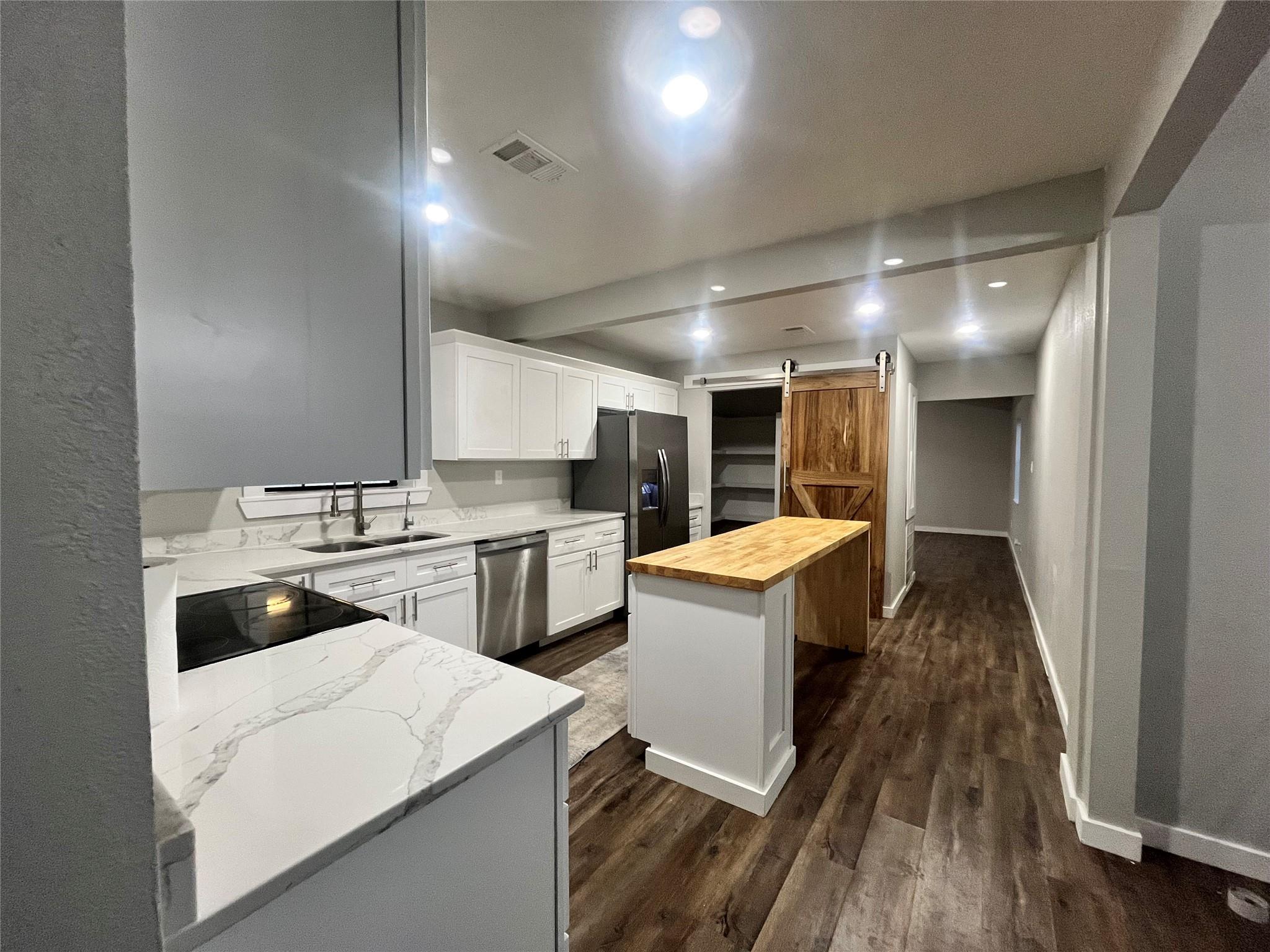 5610 Private Road 4015
