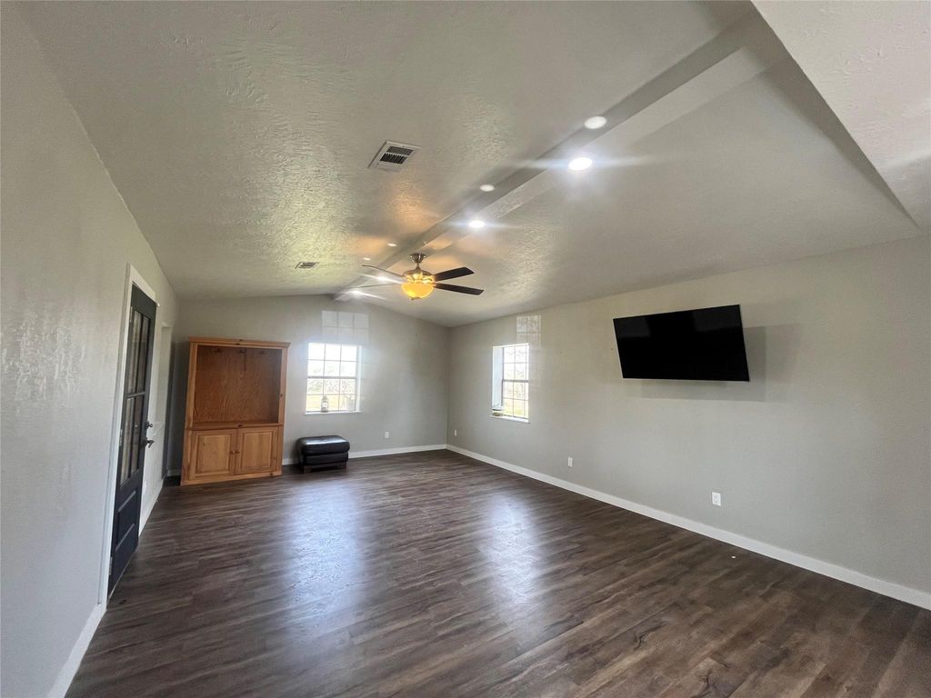 Photo of 5610 Private Road 4015, Somerville, TX 77879 (MLS # 20720920)