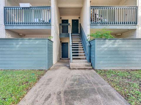 Photo of 250 El Dorado Boulevard #150, Houston, TX 77598 (MLS # 63873881)