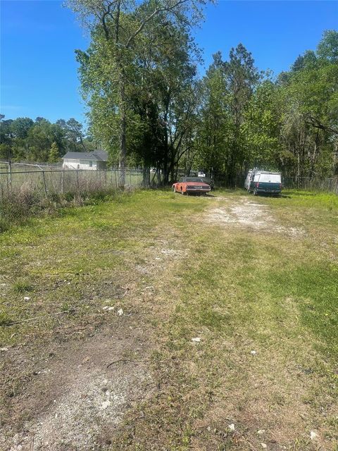 Vacant Land For Sale - 21207 I-10<br/> Wallisville, TX 77597
