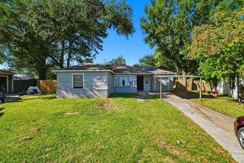 710 Canary Circle Pasadena TX 77502