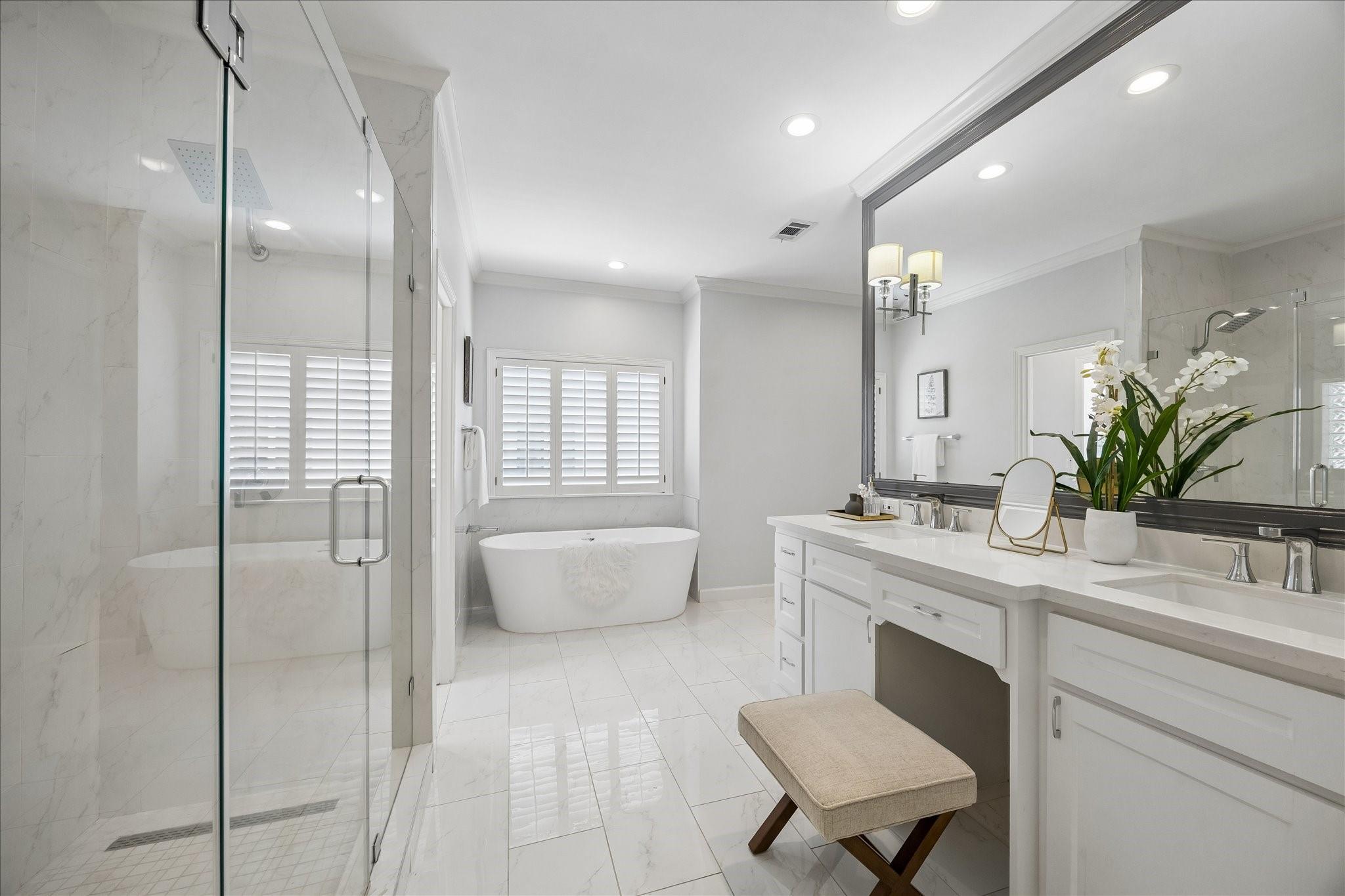 4111 Sunset Boulevard