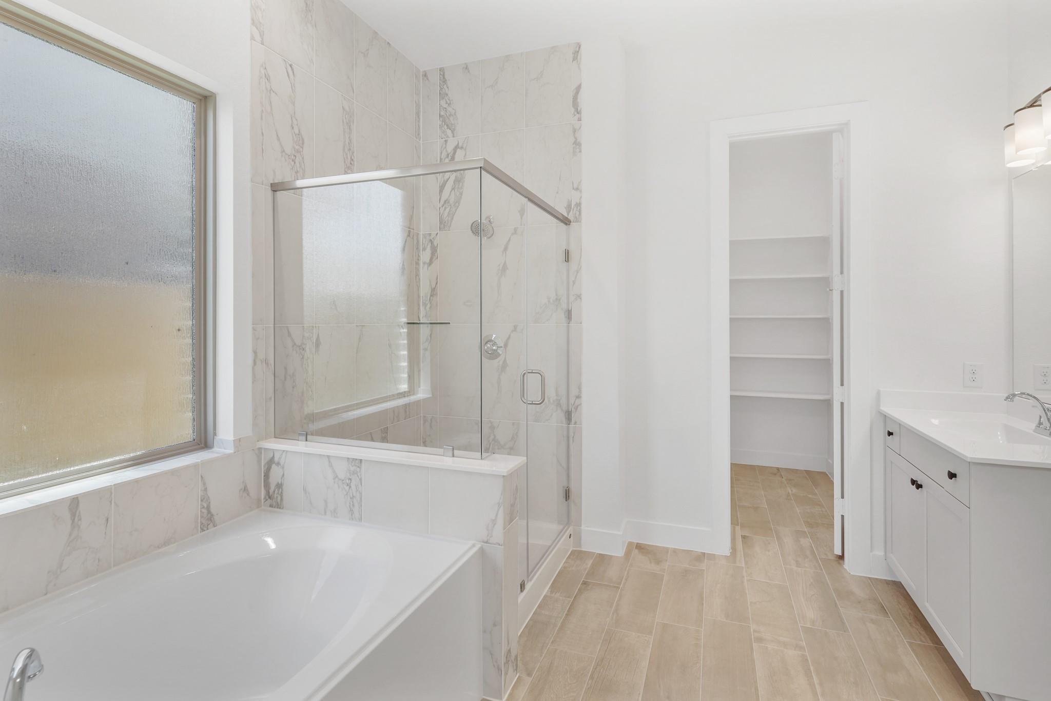 247 Garden Rose Trail