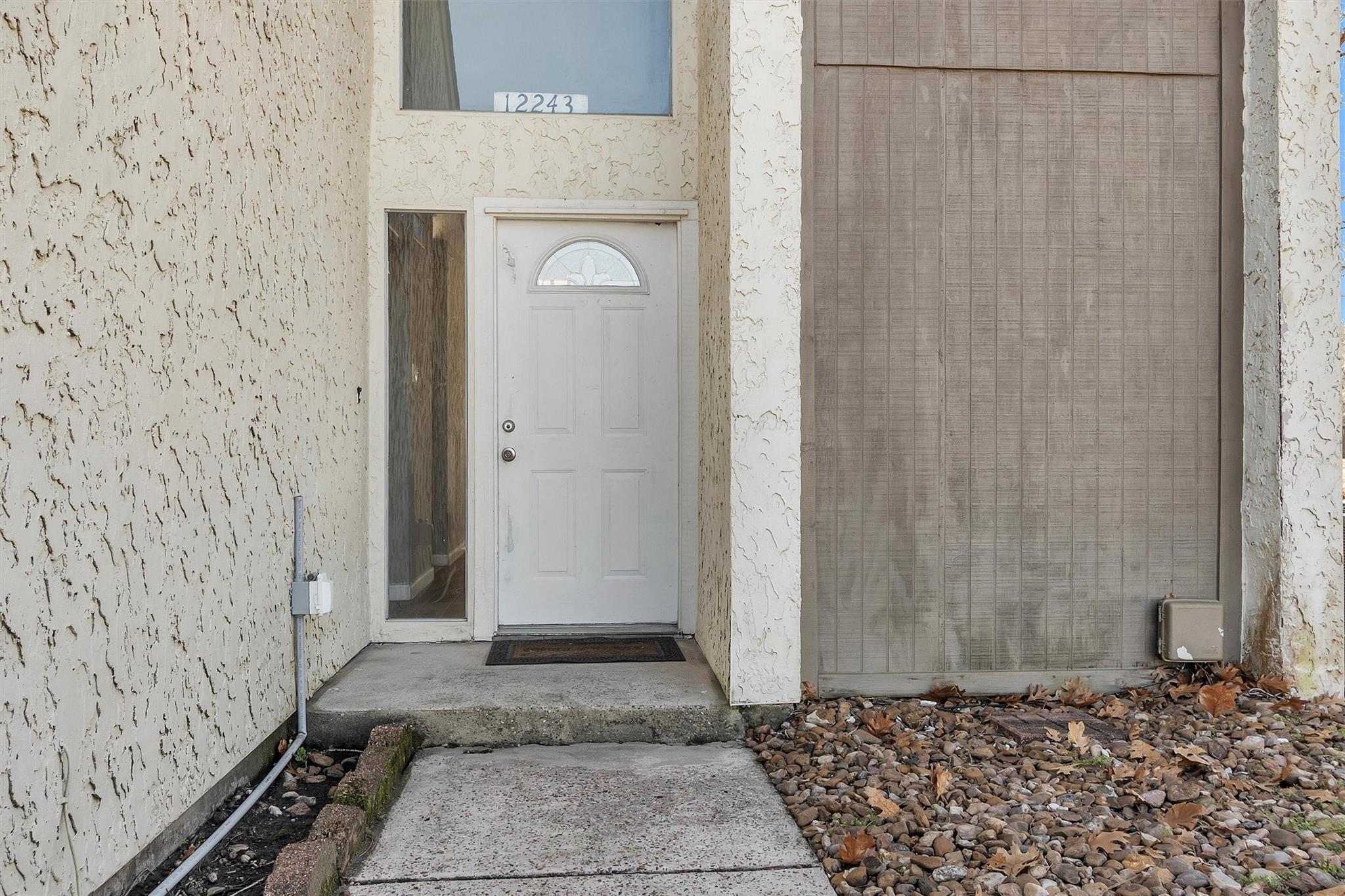 12243 Glenview Drive