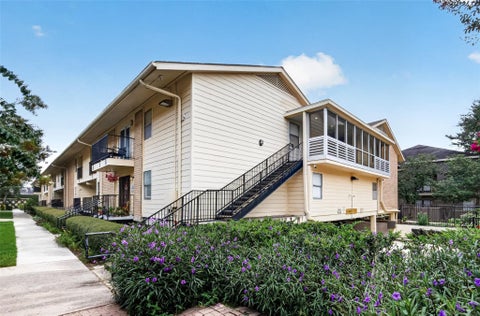 Condo For Sale - 3131 Cummins Street #2<br/> Harris County, Houston, TX 77027