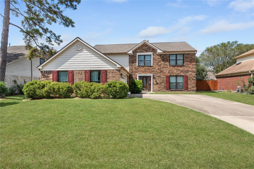 Photo of 7507 Dogwood Falls Road, Houston, TX 77095 (MLS # 61008163)