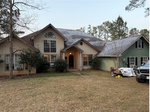 Photo of 621 Herman Nerren Road, Huntington, TX 75949 (MLS # 39329033)