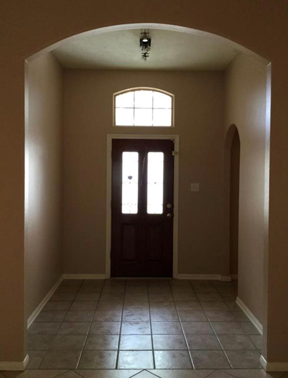 1115 Courtside Drive