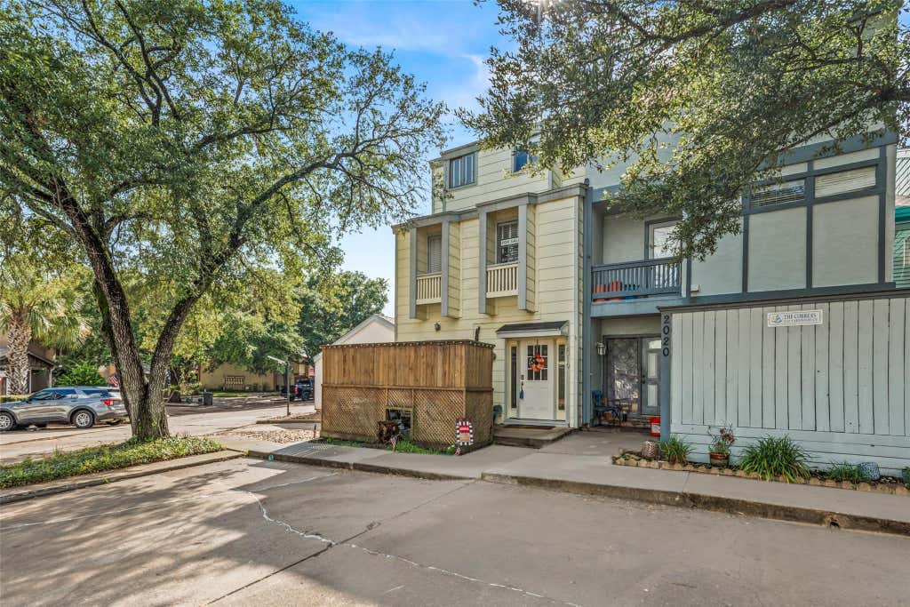 Photo of 2019 Lakewood Court, Willis, TX 77318 (MLS # 19549779)