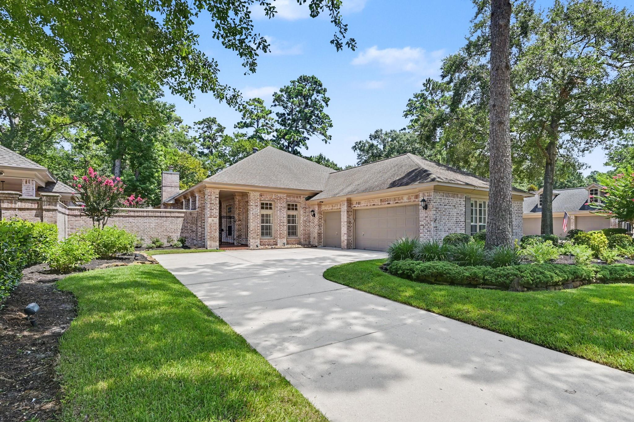 22 N Castlegreen Circle