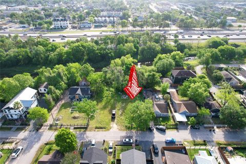 Photo of 1108 Archer Street, Houston, TX 77009 (MLS # 65545328)