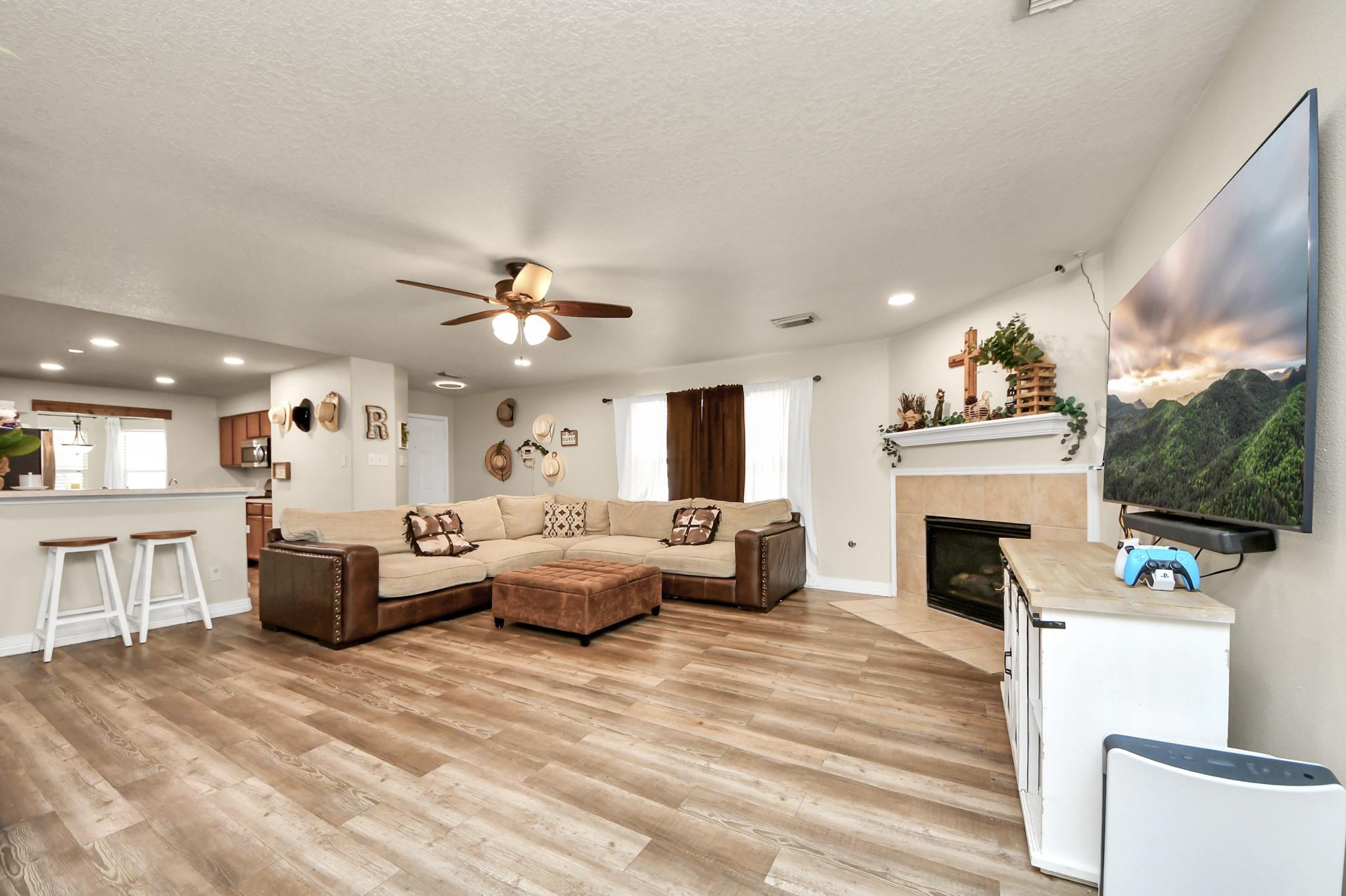 20918 Fox Cliff Lane