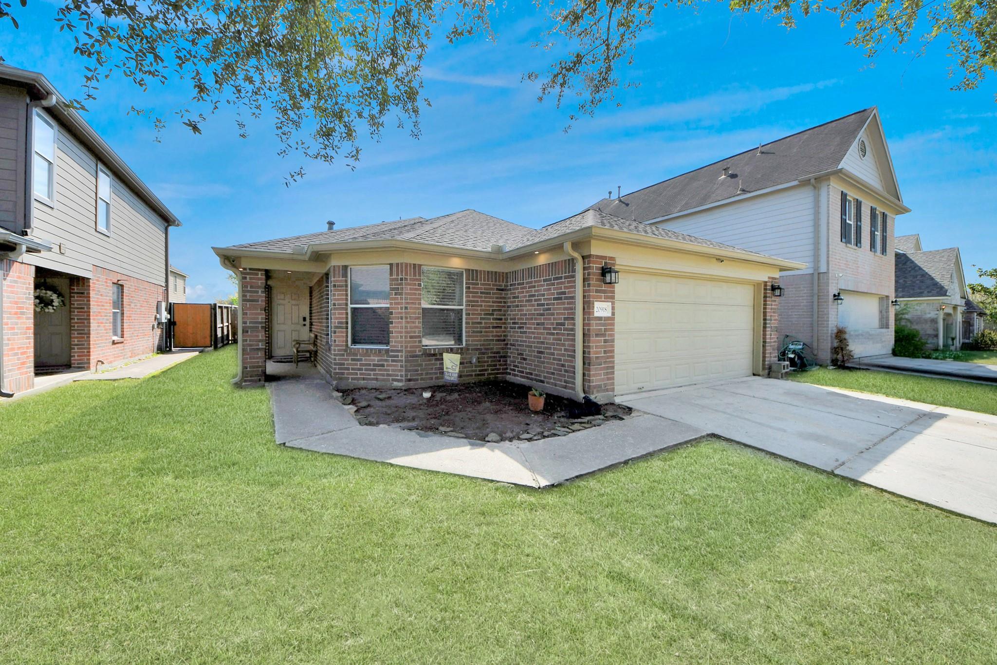 20918 Fox Cliff Lane