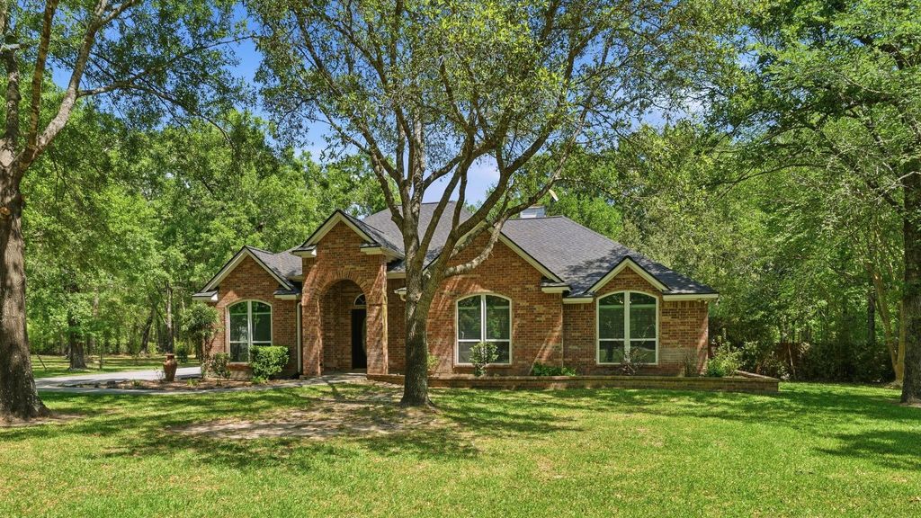 Photo of 11714 Creek View Lane, Conroe, TX 77385 (MLS # 19603919)