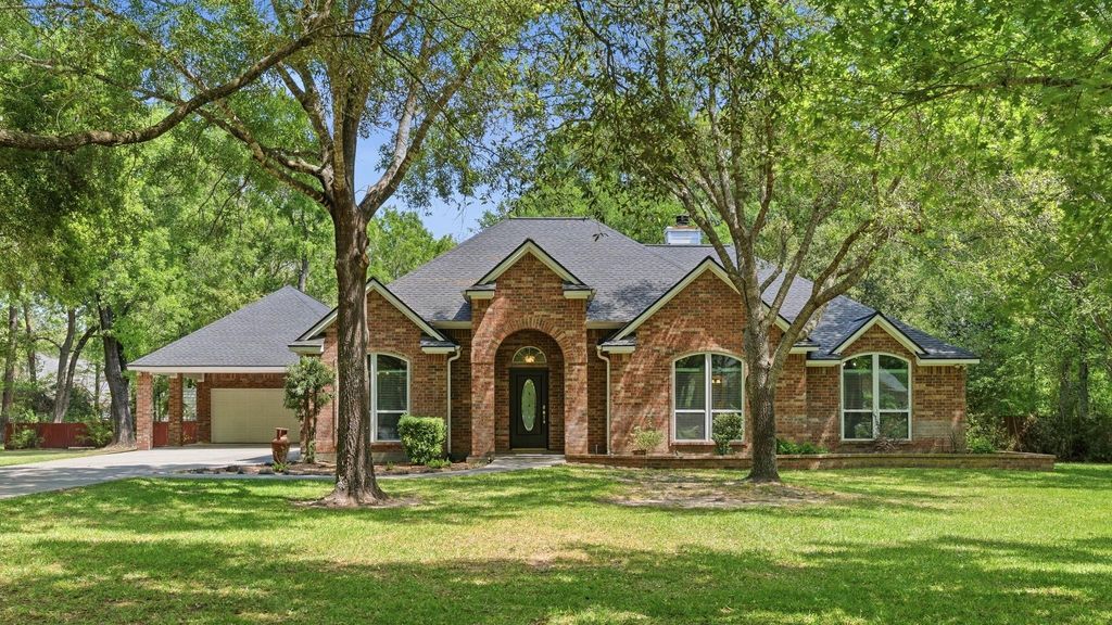 Photo of 11714 Creek View Lane, Conroe, TX 77385 (MLS # 19603919)