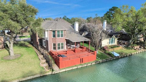 1251 Misty Lake Court Sugar Land TX 77498