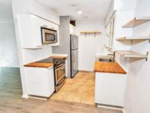 Tiny photo for 606 Marshall Street #B9, Houston, TX 77006 (MLS # 87021159)