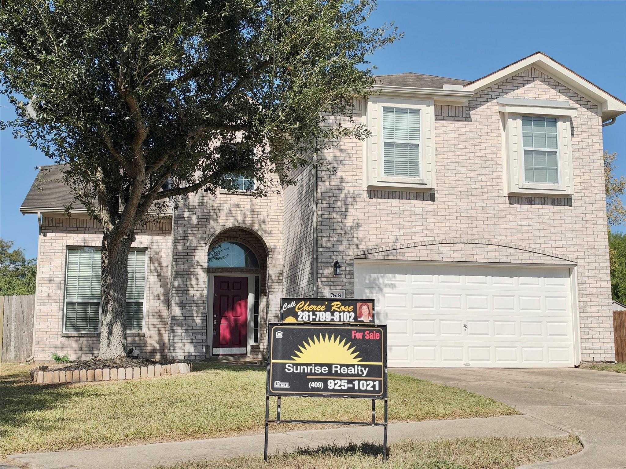 7818 Red Oak Lane
