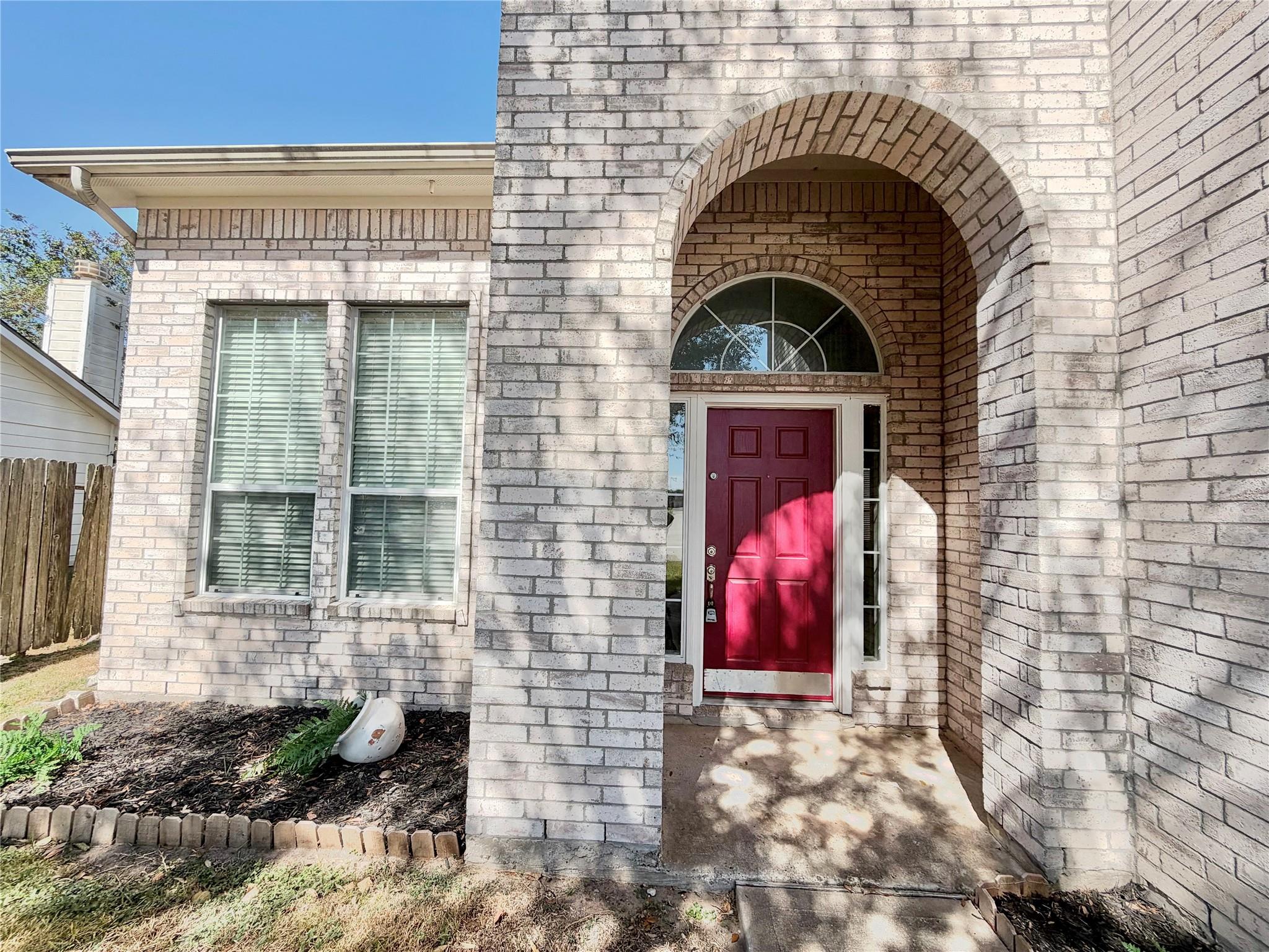 7818 Red Oak Lane