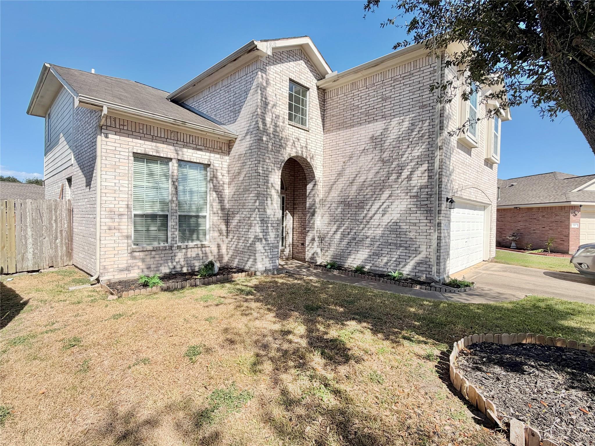7818 Red Oak Lane