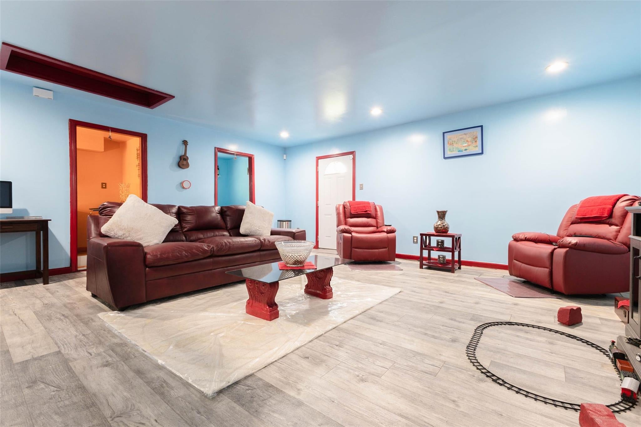 906 Corydon Drive
