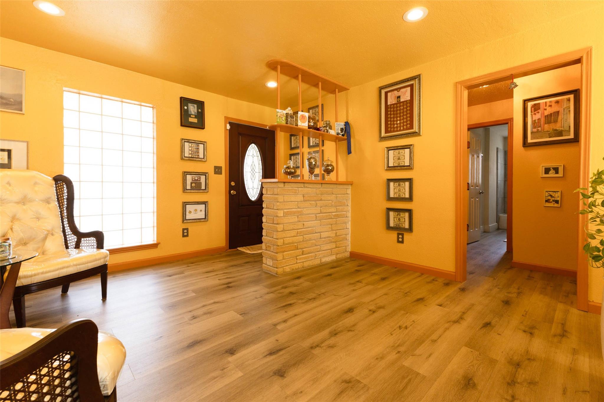 906 Corydon Drive