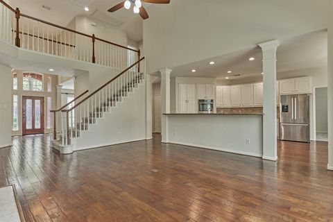 Tiny photo for 18 Gallant Oak Place, The Woodlands, TX 77381 (MLS # 18104066)